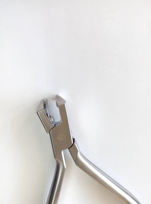 CE 인증 치과 치아 치료 단단한 와이어 조절을위한 디스탈 끝 절단 톱니